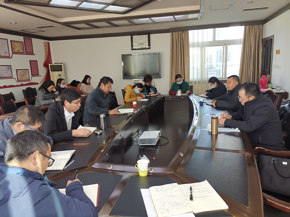 谢渊副局长到地调院调研指导工作.jpg